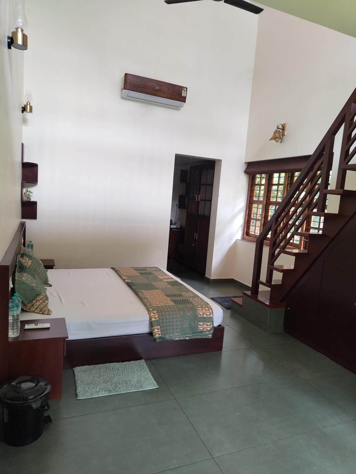 Maleyam Homestay Riverside Кожикоде Екстер'єр фото