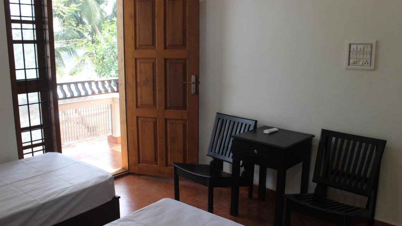 Maleyam Homestay Riverside Кожикоде Екстер'єр фото